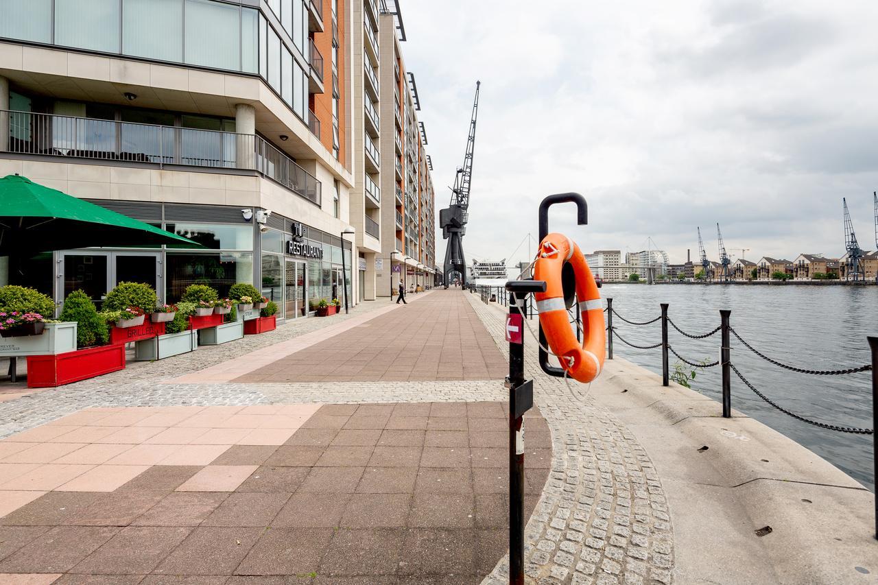 Royal Docks Penthouse Apartment Londra Exterior foto